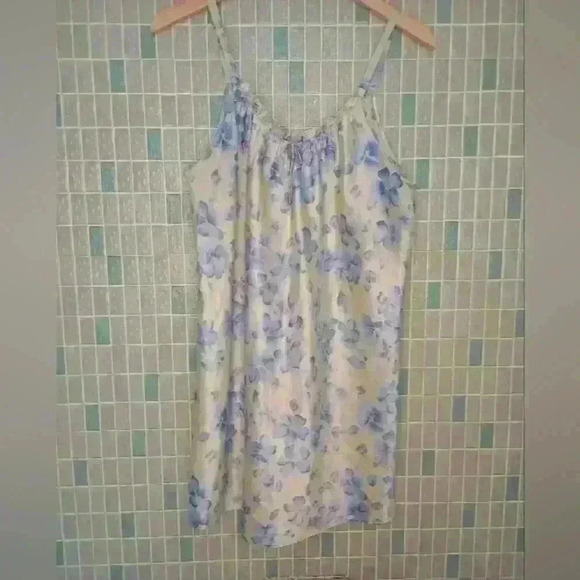 Vintage Oscar Dela Renta Lingerie Strap Slip Dress with beaded detail - Picture 6 of 14